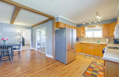 Lake Views and Private Dock Radford Retreat! - Foto 9