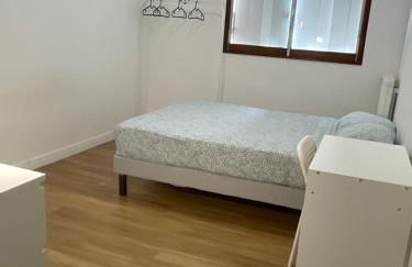 Le Repaire Urbain - 8 voyageurs - Foto 2