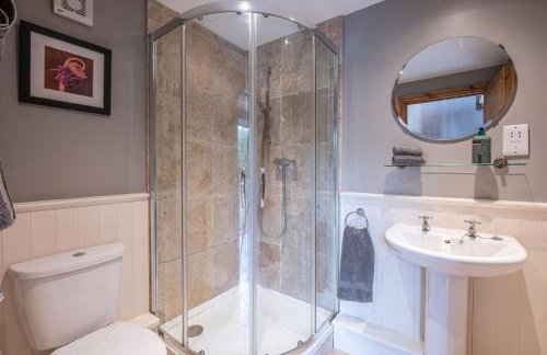 Waterside Cottage - Photo 11