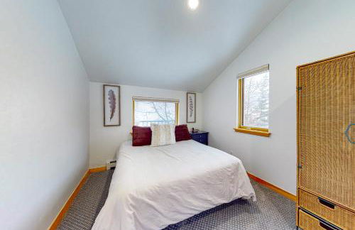 Spruce Way Retreat - Foto 17