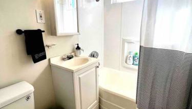 Minimalist 1 bed by Airport & Old Town - Foto 4