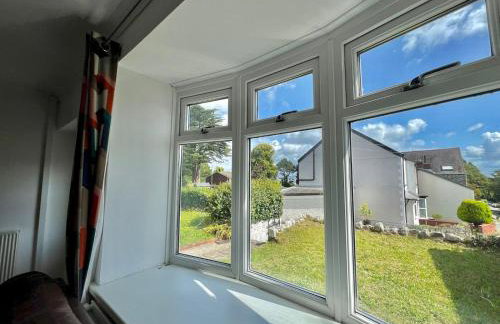 Charming Coastal Cottage Near Mumbles with Garden Pass the Keys - Foto 9