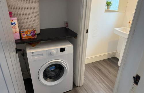 ResiLets - Stanley House - Large, Modern 3 Bed - NEW! - Foto 8