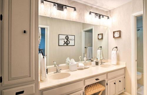 Waterfront Horseshoe Bay Retreat with Game Room! - Foto 14