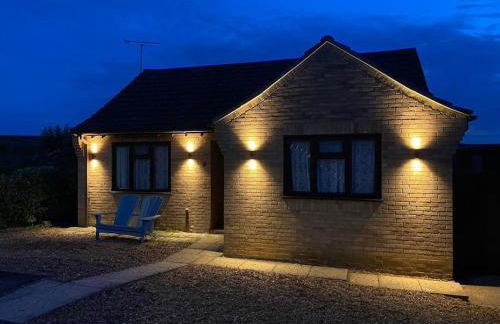 Binks Bungalow - Foto 1