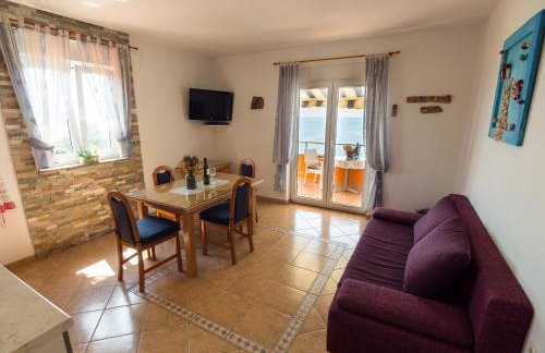 Apartmani Maslina - Photo 3