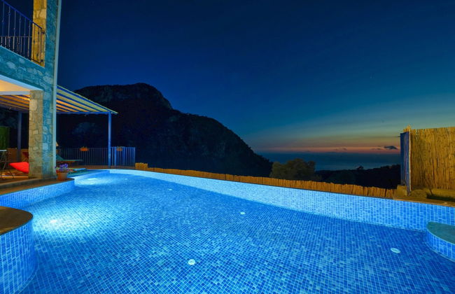 Villa Pine Private Located in a Quiet and Picturesque Location - Photo 11