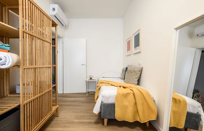 Emilia Suite Young - Photo 12