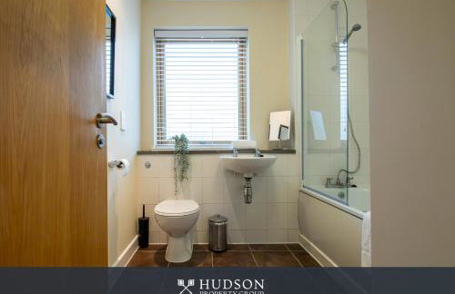 Central Three Bedroom Apartment with Parking - Foto 16