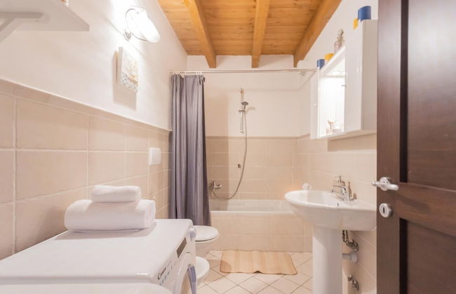 Luini 7 in Como With 2 Bedrooms and 1 Bathrooms - Foto 24