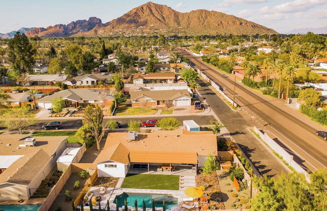 Daisy by Avantstay Modern Home w/ Spacious Backyard, Pool & Table Tennis - Foto 20