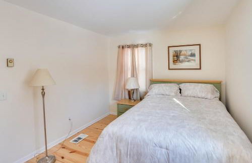 Cozy Southern Vermont Home with On-Site Trails - Foto 17