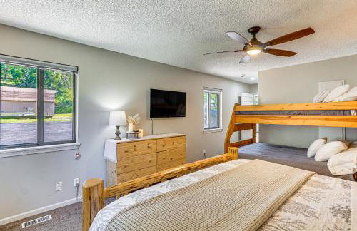 Lake of the Ozarks Home with Dock and Water Slide - Foto 14