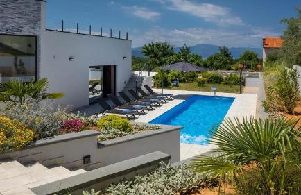 Luxury Villa Subventus - Photo 1