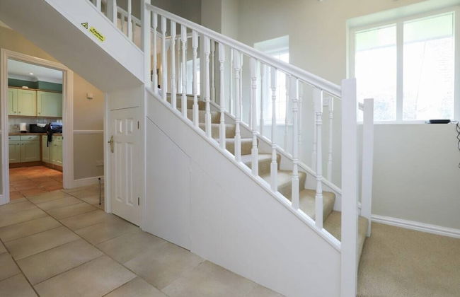 The Stow Secret Cottage - Breathtaking 5bdr Cottage With Parking + Garden - Foto 7