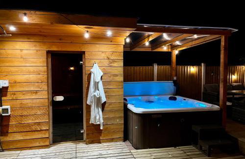 Town House with Jacuzzi & Sauna - Foto 21