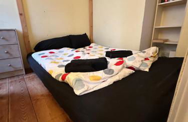 Typical Altbau in the heart of Berlin Wedding - Foto 24