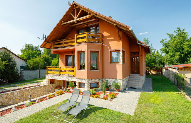 3 bedroom Apartment in Fonyód with garden and terrace - Photo 26