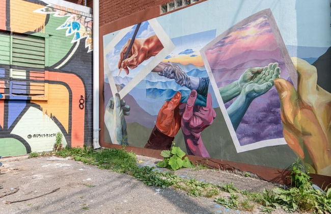 High-design Loft on Historic Alley Park Free - Photo 30