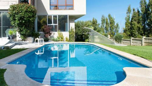 Villa El Castañal con Piscina Privada - Foto 2