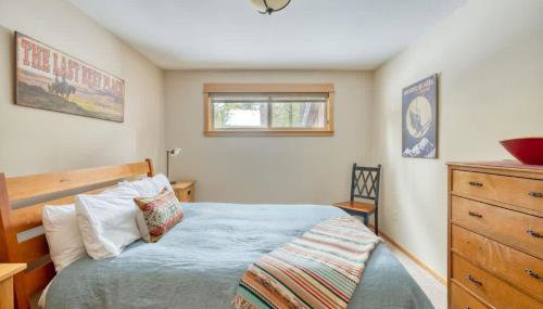 Spring Home 6 - Cozy 4BR Cabin in Black Butte Ranch w Fireplace - Foto 4