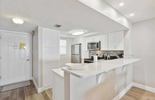 Spanish Main - Cocoa Beach Oceanfront Condos near Port Canaveral - Photo 17
