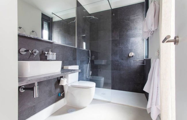 Sevilla Alquila Amplios Apartamentos Duplex en San Bernardo - Foto 57