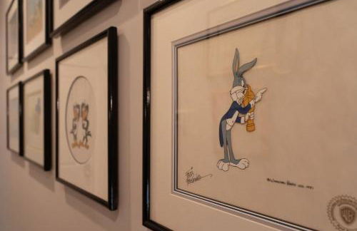 4BR Themed Stay Suite Near NC State Downtown Sleeps 10 - Foto 38