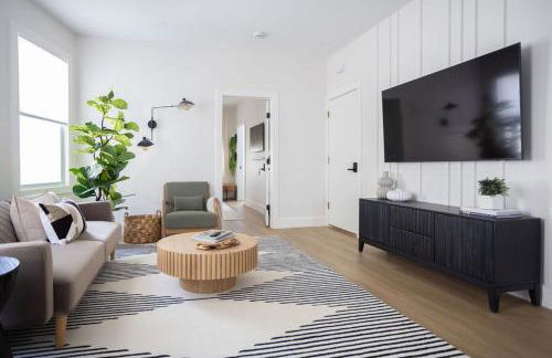 Excellence by Urooms Apartments Near NYC and Newark Airport with Parking - Foto 47