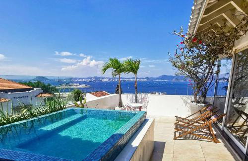 Lux 12 - Cobertura Romantica com piscina aquecida e vista mar - Foto 2
