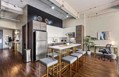 Heart of Downtown Dallas 2BR 2BA Getaway - Photo 6