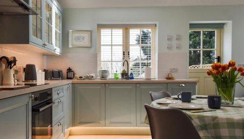 The Courtyard - Photo 5