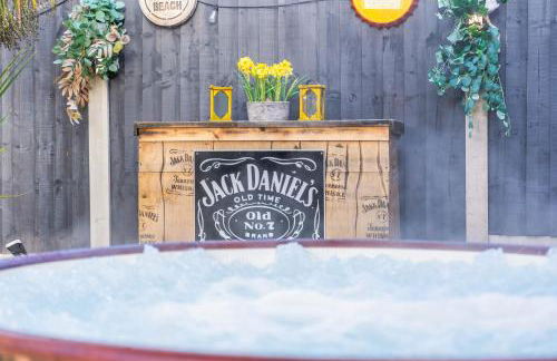 Stylish Home Hot Tub EV Parking - Foto 7