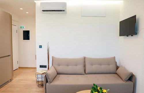 The First Key Luxury & small apartment in the center of Xanthi - Foto 9