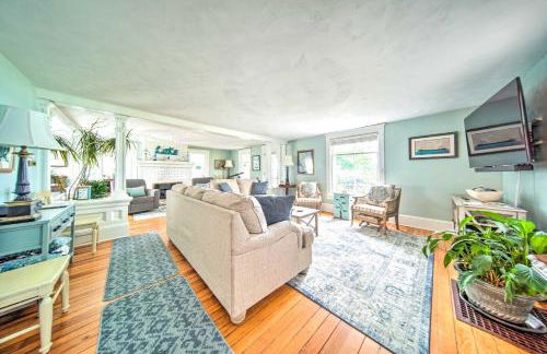 Private Waterfront Lake Erie Home with BBQ Patio - Photo 6