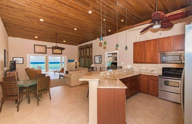 Peaceful Ocean Front Beach House in Bodden Town - Photo 5