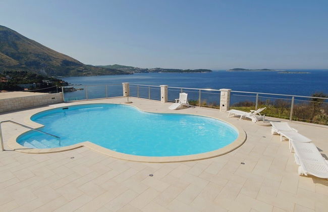 Marnic Apartments - Photo 11