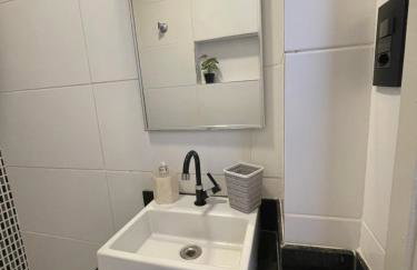 Lapa - Aconchegante quarto e sala - Photo 30