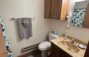 Tomah Apartment A - E Veterans St - Foto 10