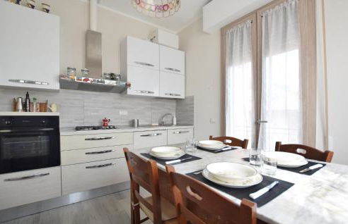 Beautiful Apartment In Piano Di Mommio - Foto 4