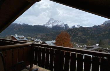 Chalet Panorama Dolomiti vicino piste, centro e Cortina - Foto 32