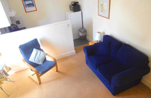 Sea-view Apts Ferry Savings - Photo 24