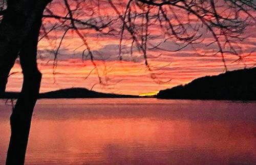 All Season Fun and Cozy Home in Island Falls, ME - Foto 24