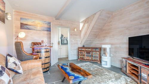 The Drunken Carpenter's Cottage - Photo 3