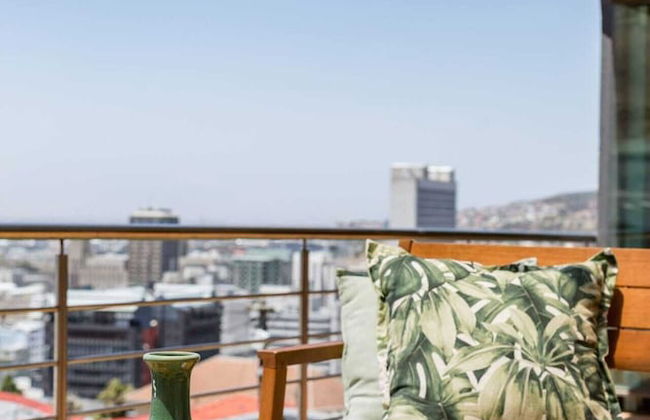 3 Bedroom Hilltop Home With Spectacular Views - Foto 39