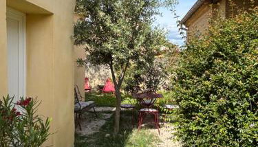 Gîte Lou Sabaï au pied des dentelles de Montmirail, piscine partagée - Photo 3
