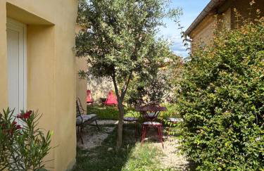 Gîte Lou Sabaï au pied des dentelles de Montmirail, piscine partagée - Foto 3