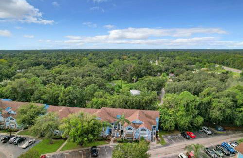 Quaint Getaway! 3 Bedroom Condo Near Disney Parks! - Foto 29