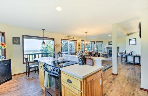 Stunning Sequim Hideaway with Hot Tub and Views - Foto 14