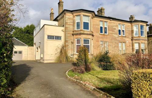 A Spacious Flat with Character - Private Car Space - Foto 7